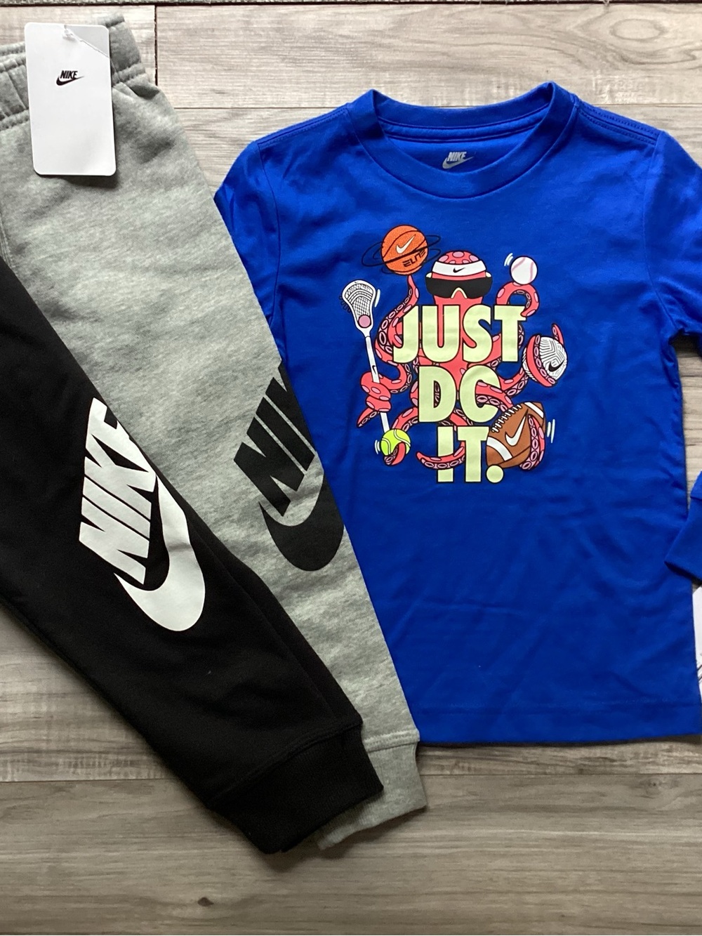 Nike boys bundle size 4T/4(NWT) ~PRICE IS FIRM, NO OFFERS~